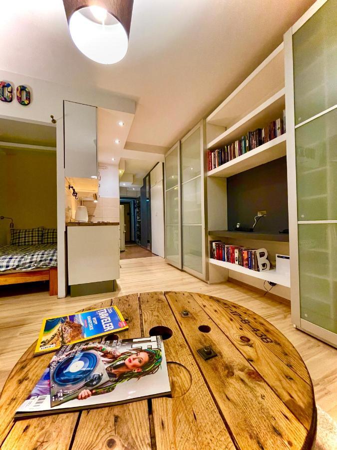 Forum Metro Wifi 1Gbs 70'Tv Netflix Hbo Appletv Varsovia Exterior foto